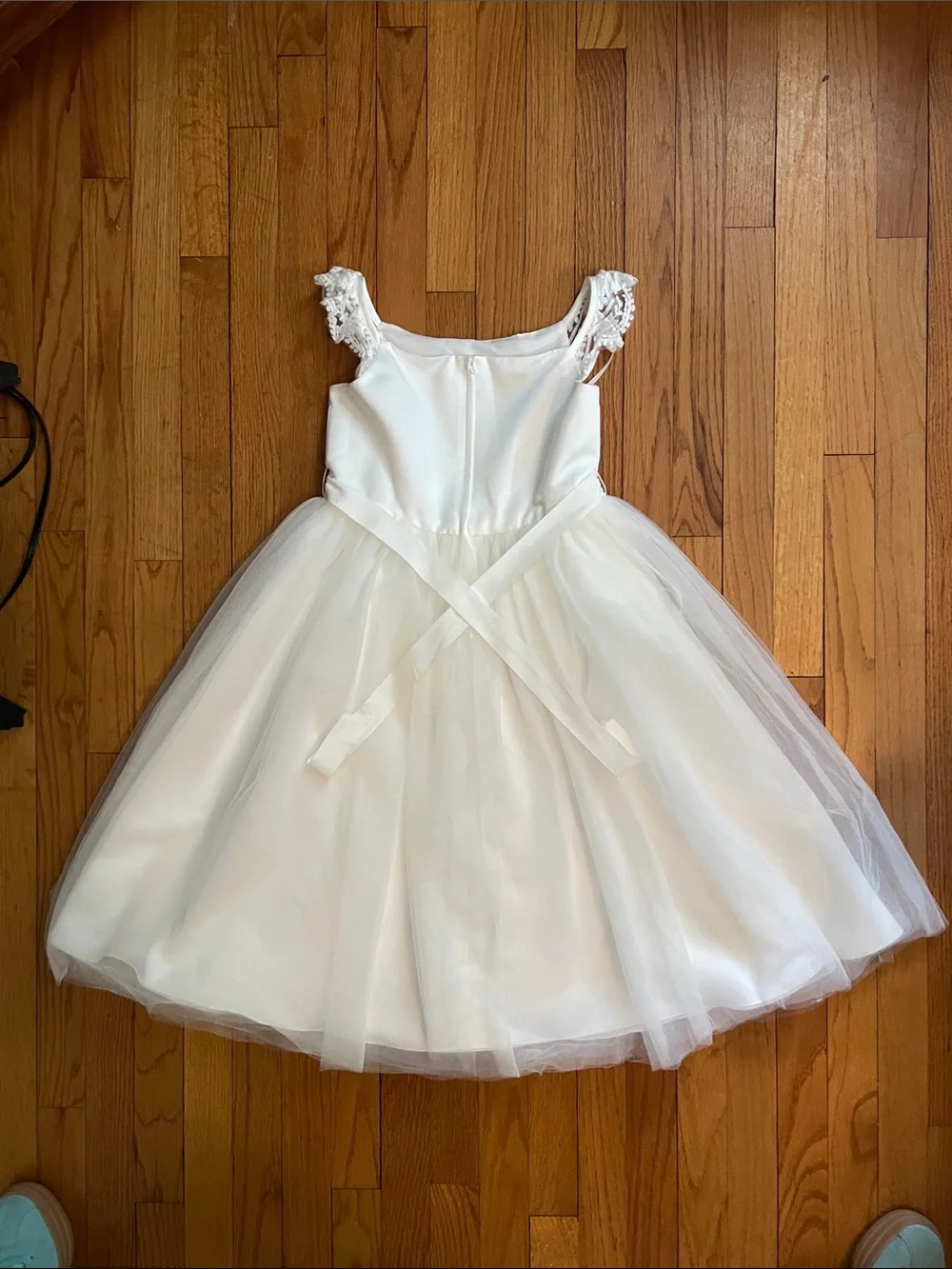 David's Bridal Cream Girls Tulle Dress with Lace Cap Sleeves - Picture 3 of 12